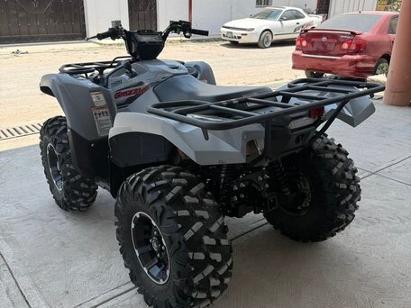 2021 Yamaha Grizzly 700, серый, 1895000 рублей, вид 4