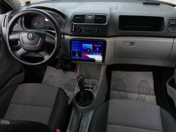2010 Skoda Fabia II Рестайлинг, красный - вид 6