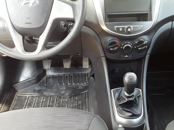 2014 Hyundai Solaris I Рестайлинг, серый - вид 9