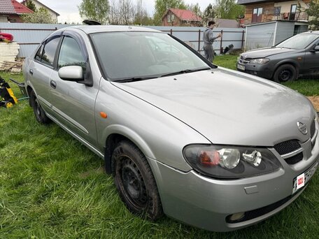 2002 Nissan Almera II (N16) Рестайлинг, белый, 296000 рублей, вид 1