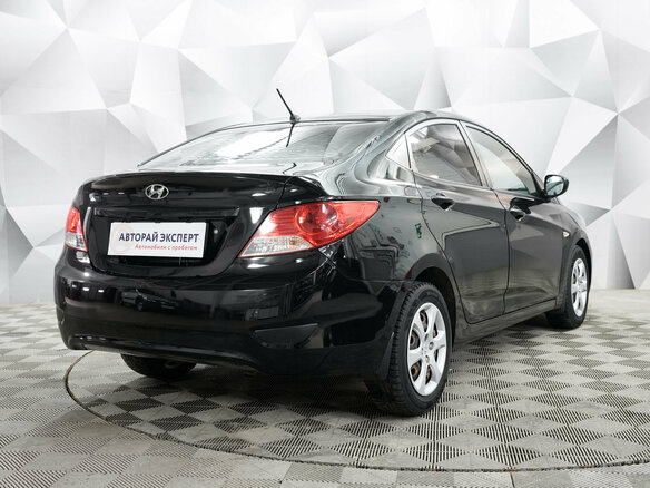 2012 Hyundai Solaris I, чёрный, 671000 рублей - вид 4