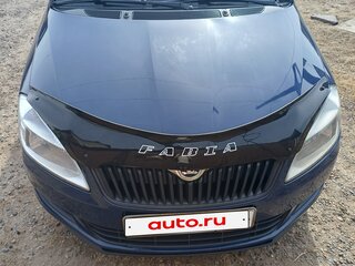 2013 Skoda Fabia II Рестайлинг, синий, 700000 рублей, вид 2