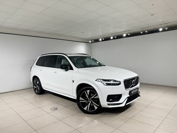 2019 Volvo XC90 B5 II Рестайлинг 1, белый, 3600000 рублей - вид 3