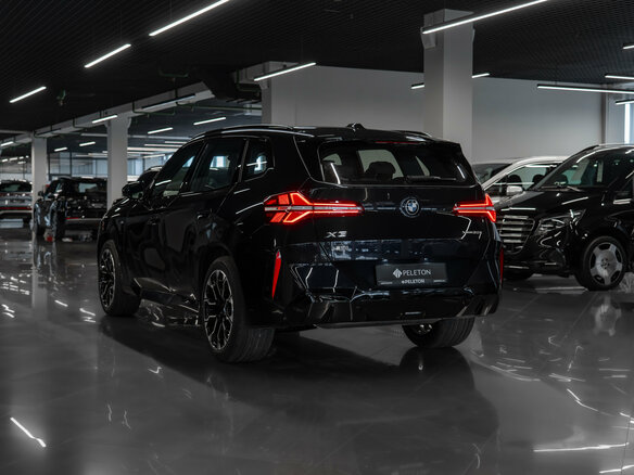 2025 BMW X3 Long 30L xDrive IV (G45/G48), чёрный, 6730000 рублей - вид 3