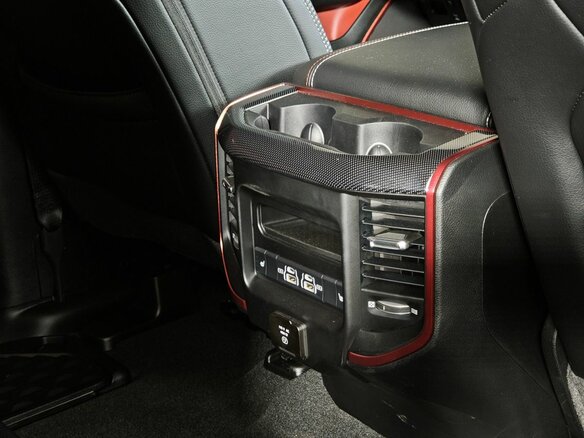 2022 Ram 1500 Crew Cab V, белый, 7249000 рублей - вид 30