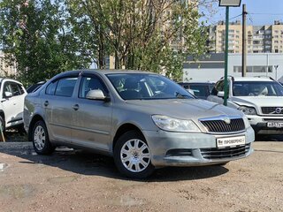 2010 Skoda Octavia II (A5) Рестайлинг, серый, 489000 рублей, вид 3