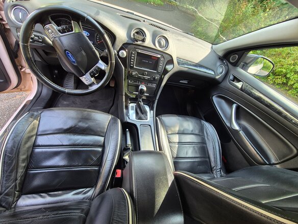 2011 Ford Mondeo IV Рестайлинг, розовый, 700000 рублей - вид 5