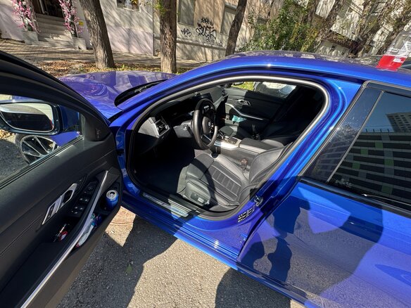 2020 BMW 3 серии 330d xDrive VII (G2x), синий, 4150000 рублей - вид 6