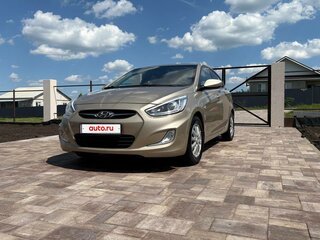 2014 Hyundai Solaris I, бежевый, 600000 рублей, вид 2