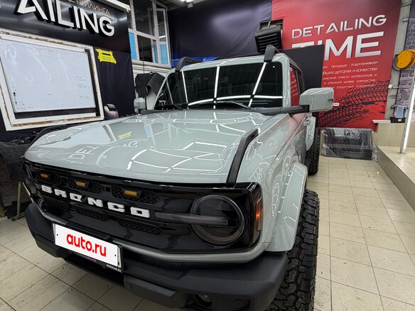 2022 Ford Bronco VI, серый - вид 9