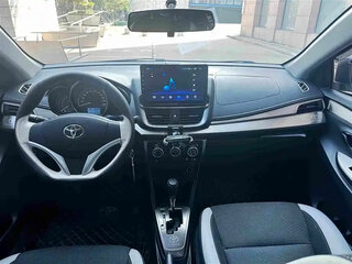 2022 Toyota Yaris L X XP150 Рестайлинг, белый, 1200077 рублей, вид 5