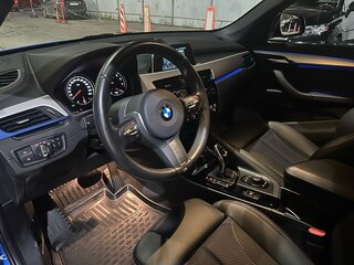 2019 BMW X1 20i xDrive II (F48) Рестайлинг, синий, 3450000 рублей, вид 4