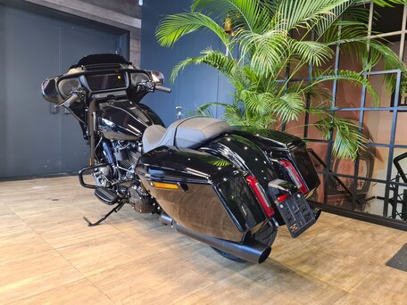 2024 Harley-Davidson Street Glide, чёрный, 3950000 рублей, вид 5