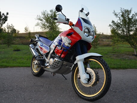 1995 Honda XRV 750 Africa Twin, белый, 750000 рублей, вид 1