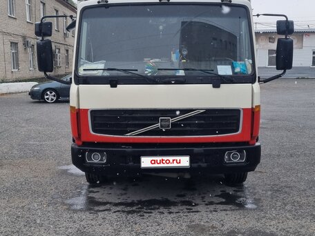 1996 Volvo FL, красный, 1650000 рублей, вид 1