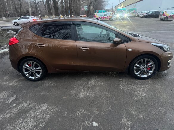 2015 Kia Ceed II Рестайлинг, коричневый, 920000 рублей - вид 7