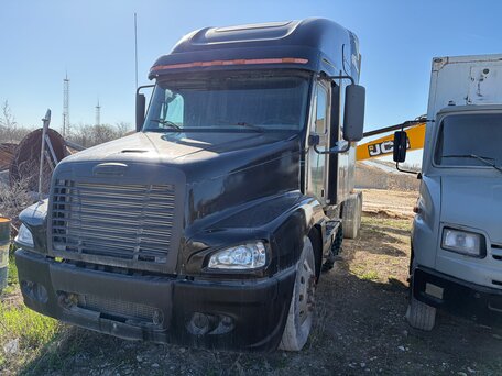 2004 Freightliner Century Class, чёрный, 1600000 рублей, вид 2