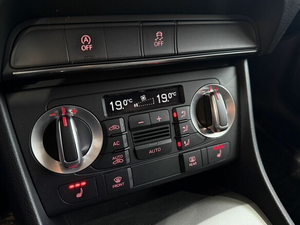 2012 Audi Q3 I (8U), серый - вид 13