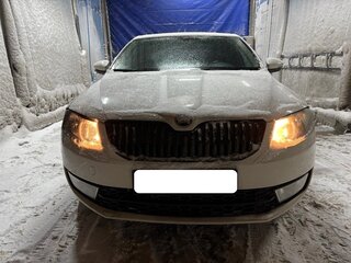 2015 Skoda Octavia III (A7), белый, 980000 рублей, вид 2