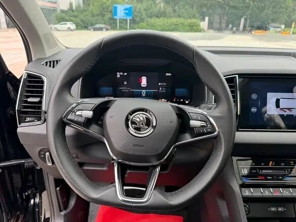 2022 Skoda Karoq DSG7 I, чёрный, 2164000 рублей - вид 7