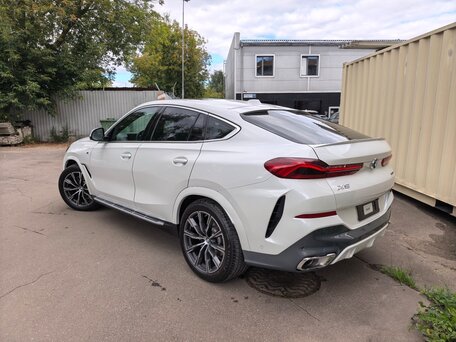2024 BMW X6 30i III (G06) Рестайлинг, белый, 8990000 рублей, вид 3