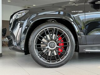 2025 Mercedes-Benz GLS AMG 63 AMG II (X167) Рестайлинг, чёрный, 22500000 рублей, вид 4