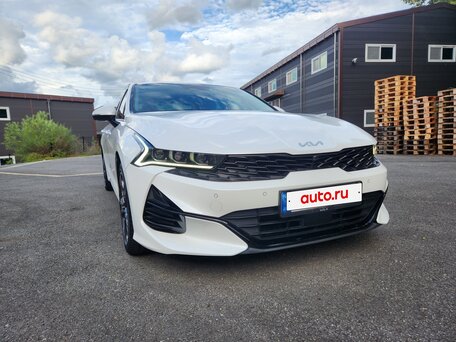 2022 Kia K5 III, белый, 2390000 рублей, вид 3