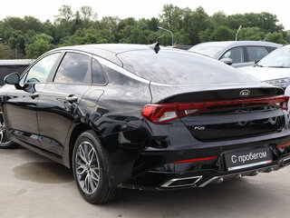 2021 Kia K5 III, чёрный, 2129000 рублей, вид 4