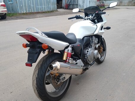 2009 Honda CB 400 Super Four, белый, 449000 рублей, вид 3