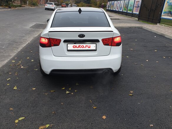 2009 Kia Cerato 4-speed II, белый, 650000 рублей - вид 4