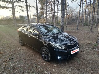 2015 Kia Rio III Рестайлинг, чёрный, 1000000 рублей, вид 5