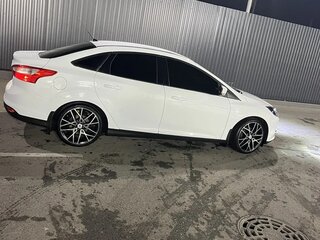 2012 Ford Focus III, белый, 800000 рублей, вид 1