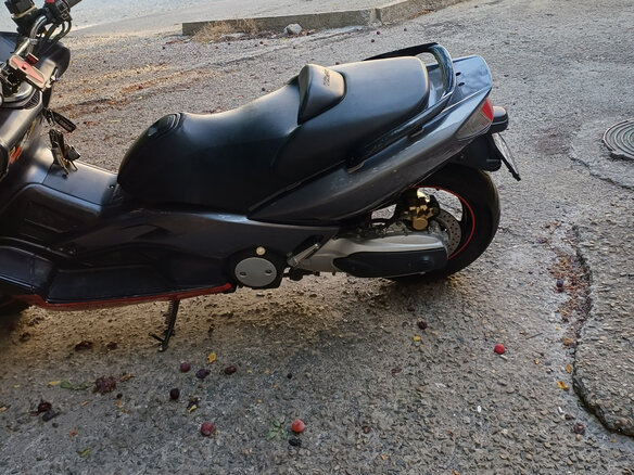 2001 Yamaha TMAX, серый, 310000 рублей - вид 9