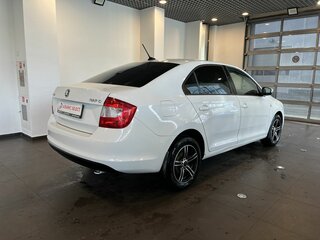 2017 Skoda Rapid I, белый, 950000 рублей, вид 3