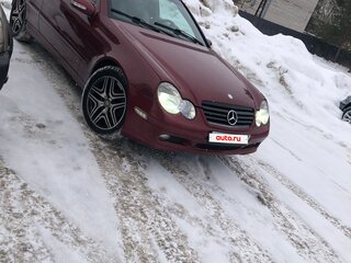 2002 Mercedes-Benz C-Класс 230 II (W203), пурпурный, 800000 рублей, вид 1
