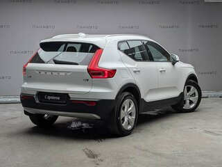 2021 Volvo XC40 I, белый, 3549000 рублей, вид 3