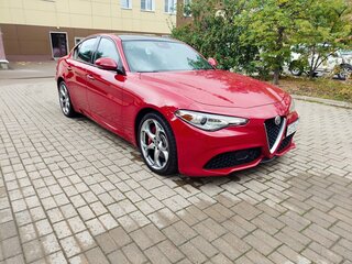 2020 Alfa Romeo Giulia II (952), красный, 4230000 рублей, вид 3