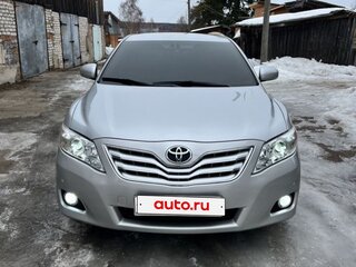 2010 Toyota Camry VI (XV40) Рестайлинг, серебристый, 1650000 рублей, вид 1