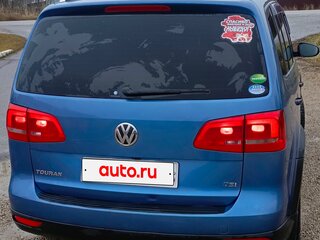 2013 Volkswagen Touran I Рестайлинг 2, синий, 1350000 рублей, вид 2