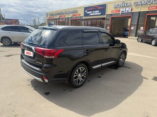 2017 Mitsubishi Outlander III Рестайлинг 2, чёрный, 1850000 рублей, вид 5