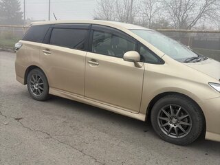 2013 Toyota Wish II Рестайлинг, золотистый, 1500000 рублей, вид 1