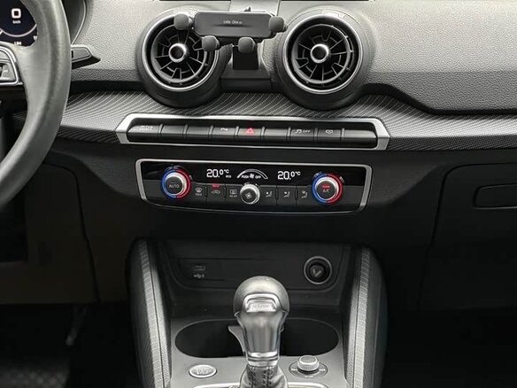 2019 Audi Q2 L e-tron I, синий, 1470000 рублей - вид 26