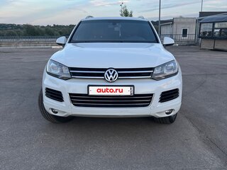 2014 Volkswagen Touareg II, белый, 2400000 рублей, вид 2