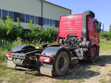 2018 КамАЗ 5490, красный, 1092000 рублей, вид 2