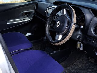 2014 Toyota Vitz III (XP130) Рестайлинг, серый, 740000 рублей, вид 5