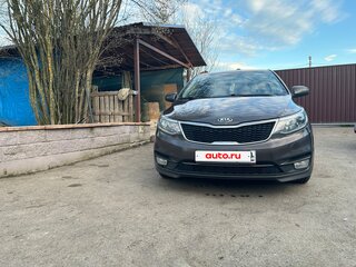2016 Kia Rio III Рестайлинг, коричневый, 870000 рублей, вид 1