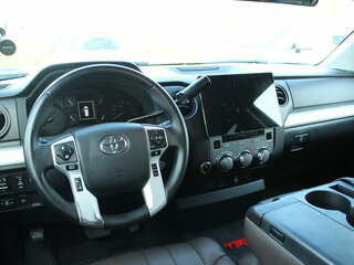 2018 Toyota Tundra Double Cab II Рестайлинг, белый, 6400000 рублей, вид 4