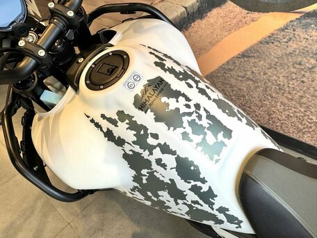 2026 Royal Enfield Himalayan, серый, 599000 рублей, вид 5