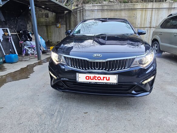 2019 Kia Optima IV Рестайлинг, синий, 1900000 рублей - вид 1