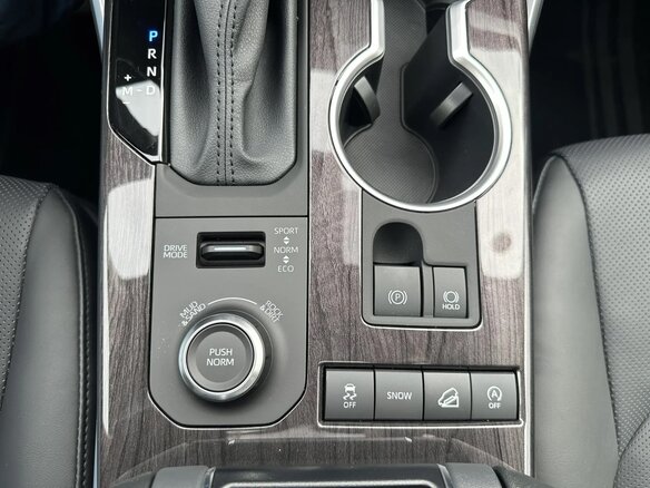 2026 Toyota Highlander IV (XU70), чёрный, 5490000 рублей - вид 9